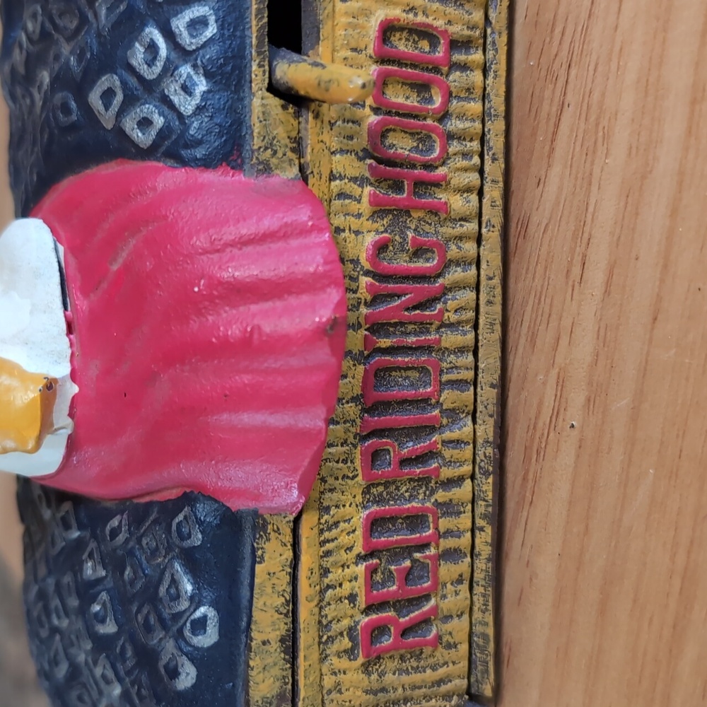Red Riding Hood Cast Iron Mechanical Bank - Picture 6 of 6